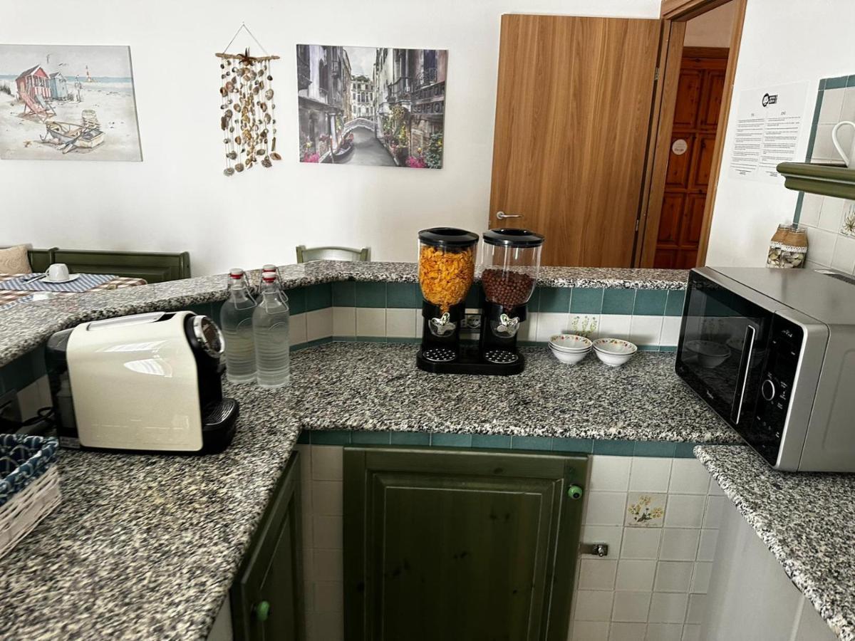 Beppo'S B&B Carbonia Eksteriør bilde